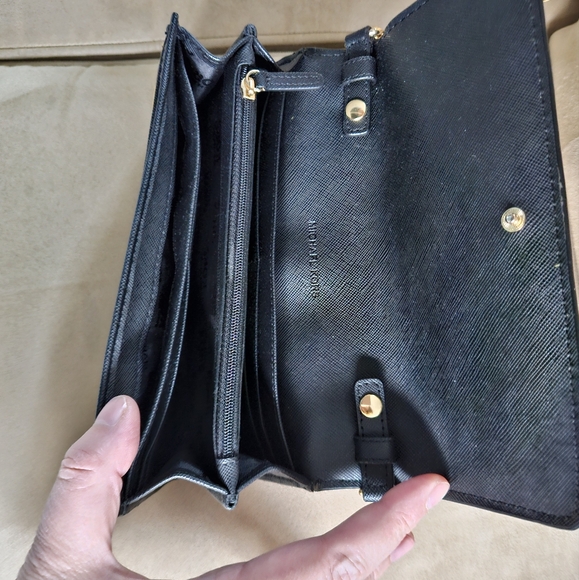 Michael Kors Acid Lemon crossbody/phone bag - Picture 4 of 4